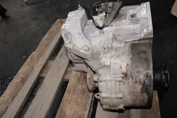 BOITE DE VITESSE VW / AUDI / SEAT / SKODA 2.0TDI ( 6VITESSES ) - Vue 5